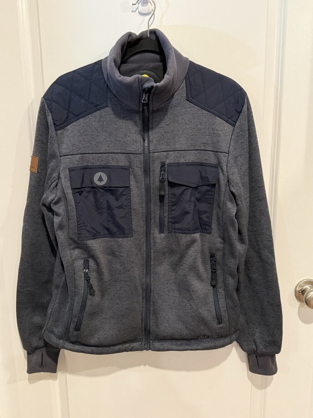 ADV3NTURE Mens Charcoal Gray Full Zip Fleece Lined Size Medium Jacket Can Opener